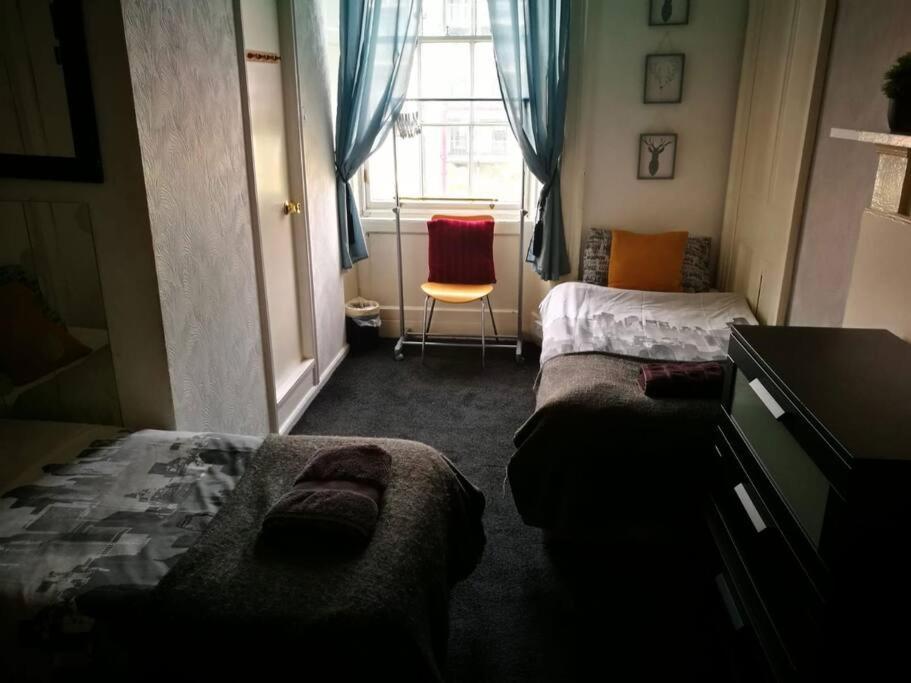 The Kingsview Townhouse - Boutique Hostel Édimbourg Extérieur photo