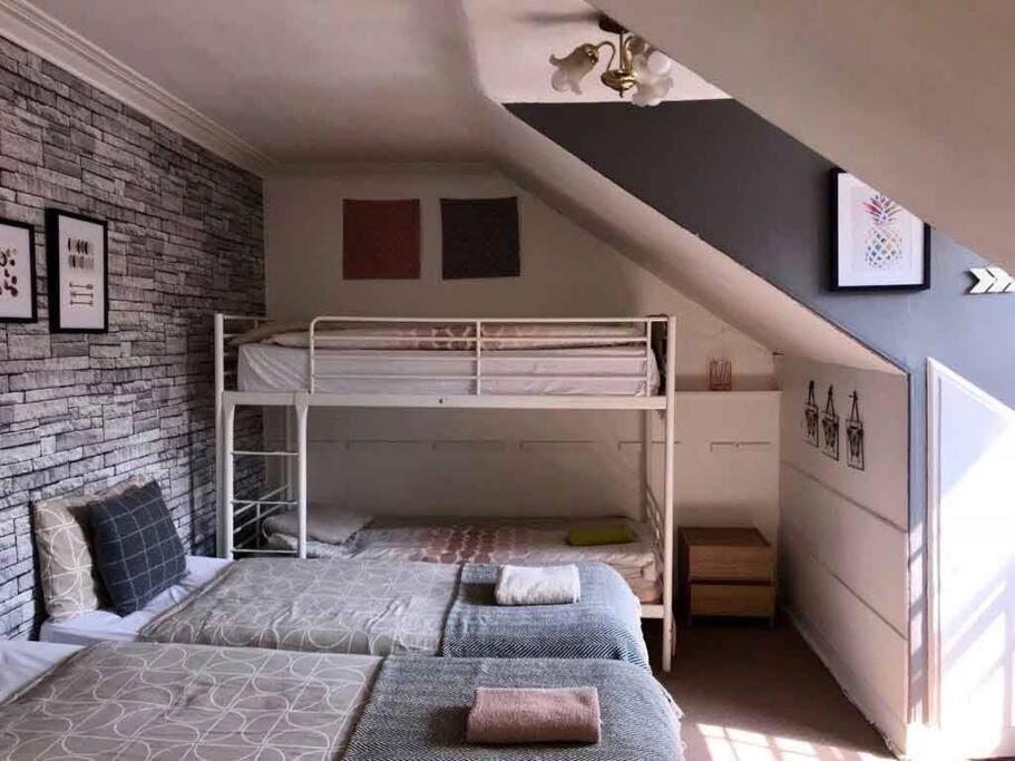 The Kingsview Townhouse - Boutique Hostel Édimbourg Extérieur photo