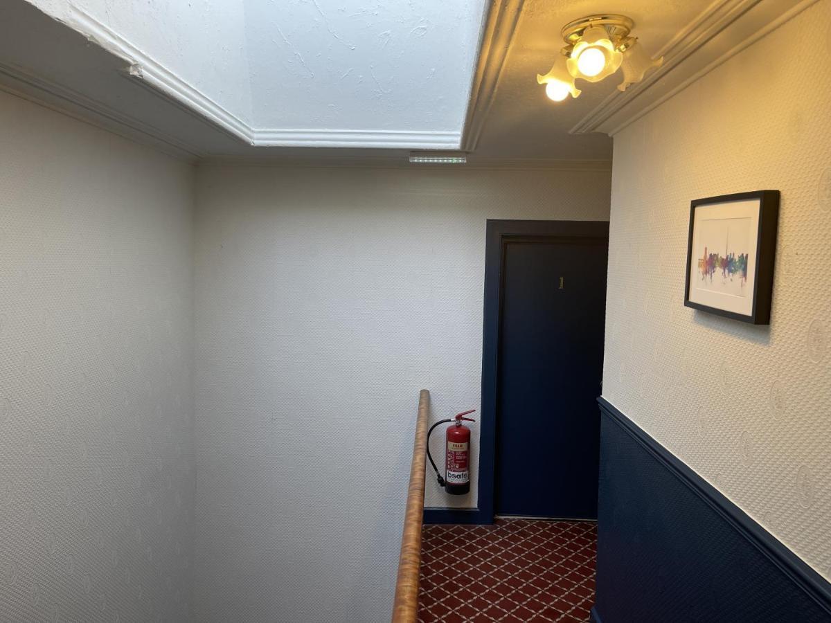 The Kingsview Townhouse - Boutique Hostel Édimbourg Extérieur photo