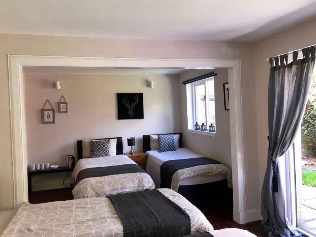 The Kingsview Townhouse - Boutique Hostel Édimbourg Extérieur photo